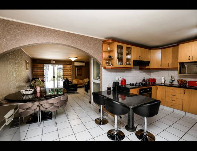 3 BEDROOM TOWNHOUSE FOR SALE IN MUSGRAVE